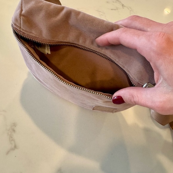 Herschel Supply co bag - Picture 7 of 9